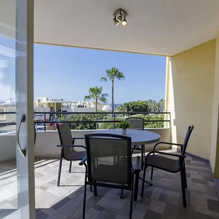 Puerto Marina Ola Mar Sea View * ベナルマデナ